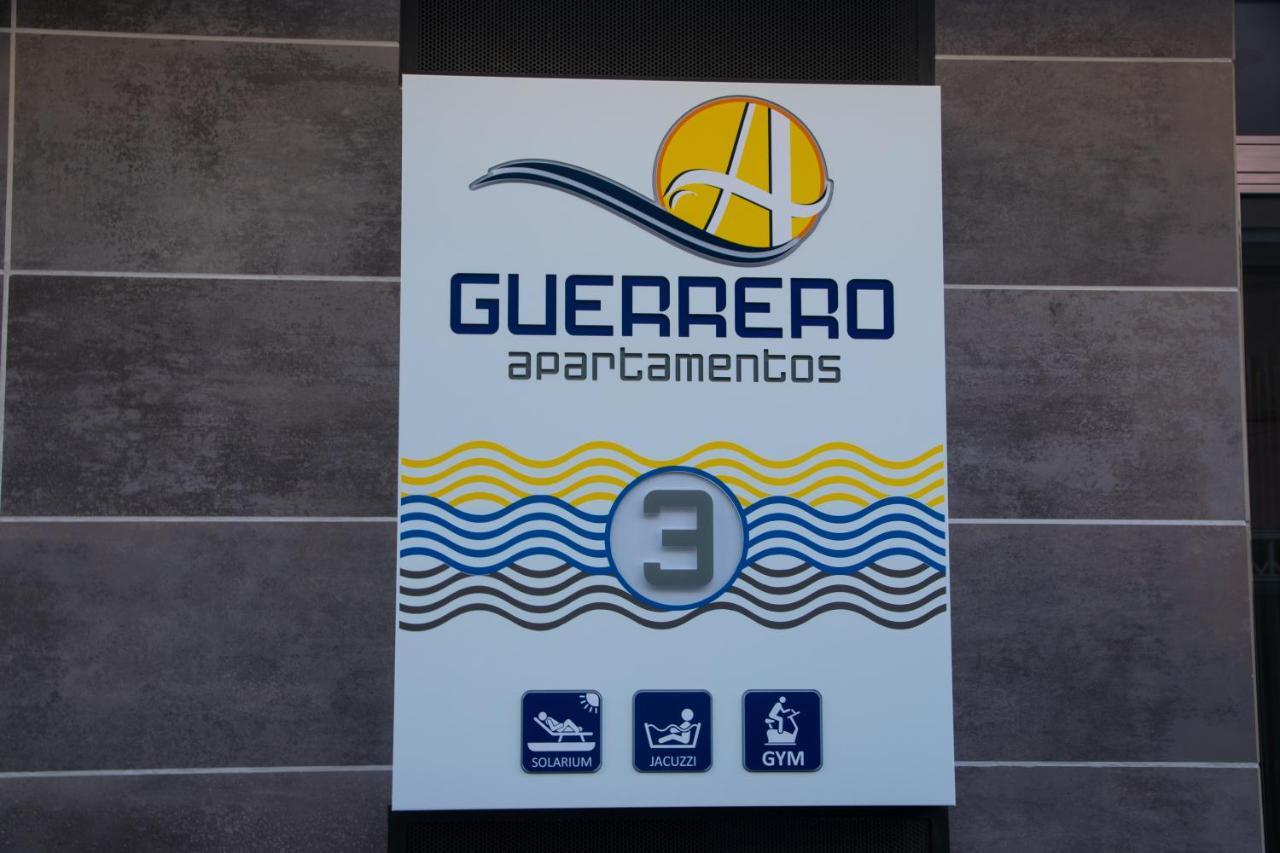 Apartamentos Guerrero 3 Torre Del Mar Exteriör bild