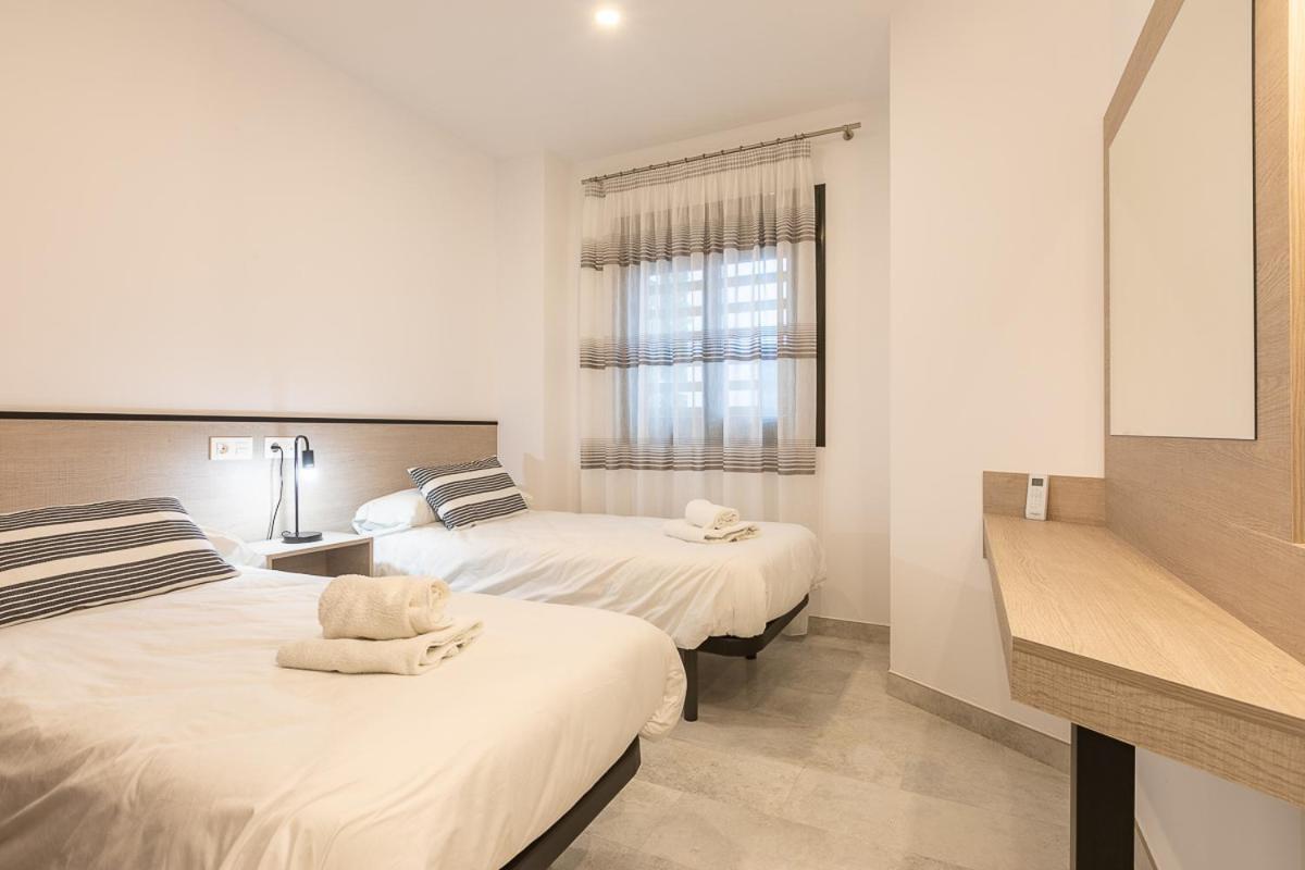Apartamentos Guerrero 3 Torre Del Mar Exteriör bild