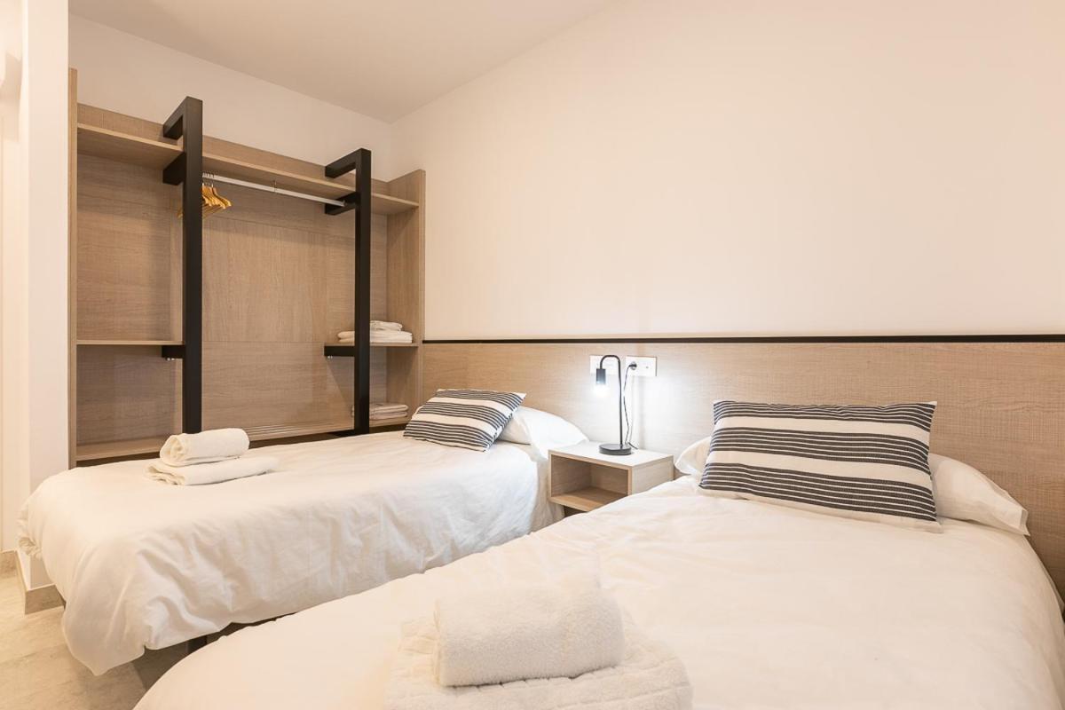 Apartamentos Guerrero 3 Torre Del Mar Exteriör bild