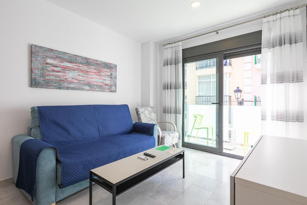 Apartamentos Guerrero 3 Torre Del Mar Exteriör bild