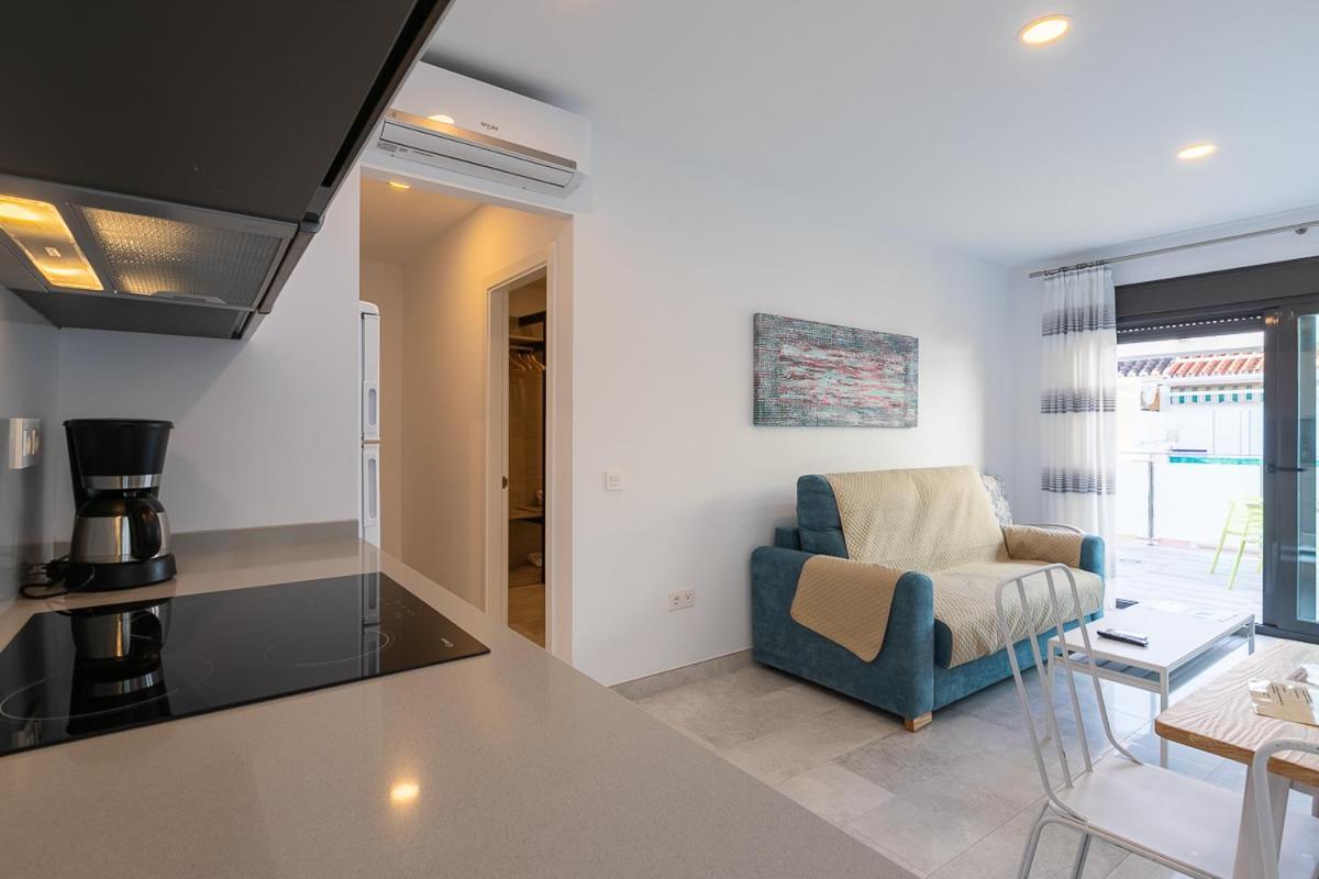 Apartamentos Guerrero 3 Torre Del Mar Exteriör bild