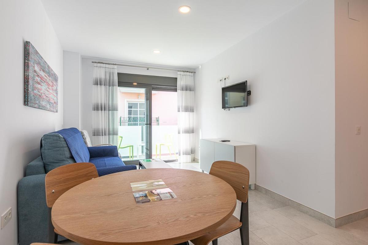 Apartamentos Guerrero 3 Torre Del Mar Exteriör bild