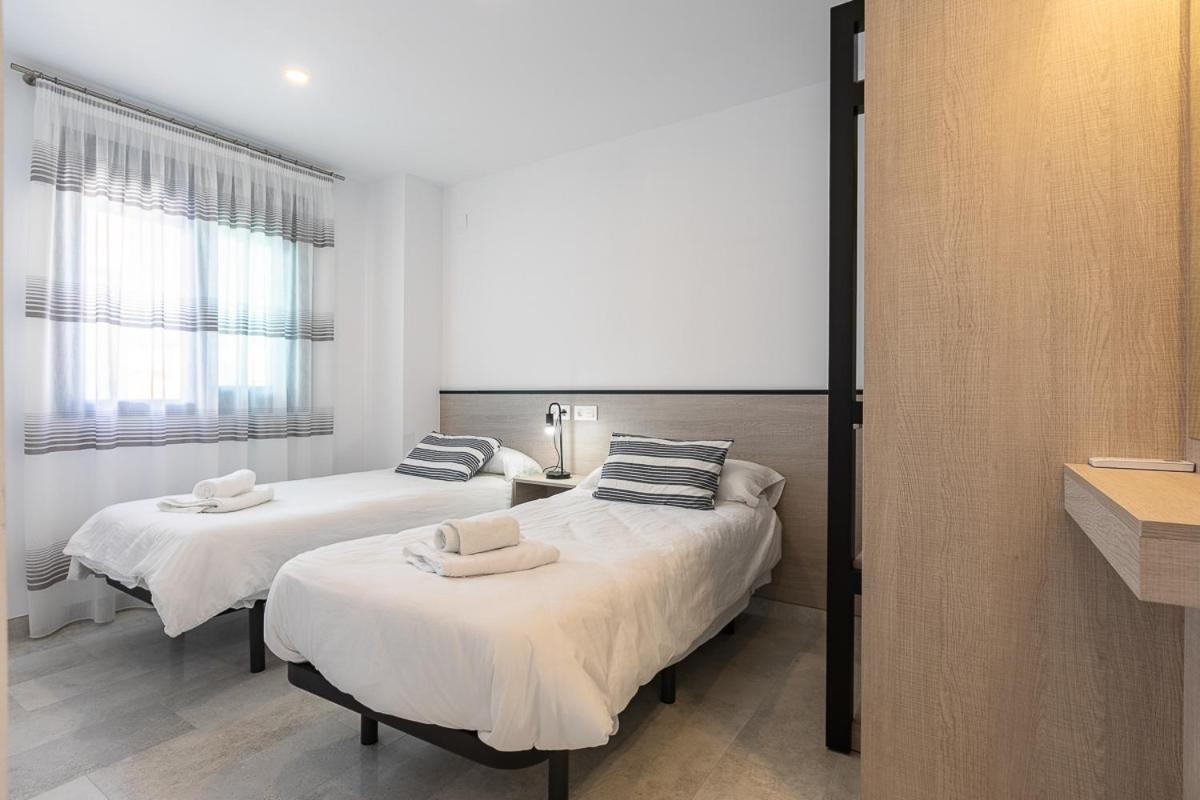 Apartamentos Guerrero 3 Torre Del Mar Exteriör bild